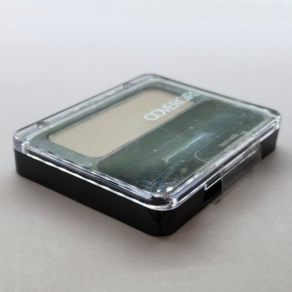 Covergirl Eyeshadow Eyeenhancers French Vanilla #700 - Picture 2 of 4